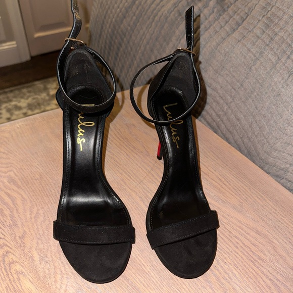 Lulus red & black suede heels - Picture 2 of 4